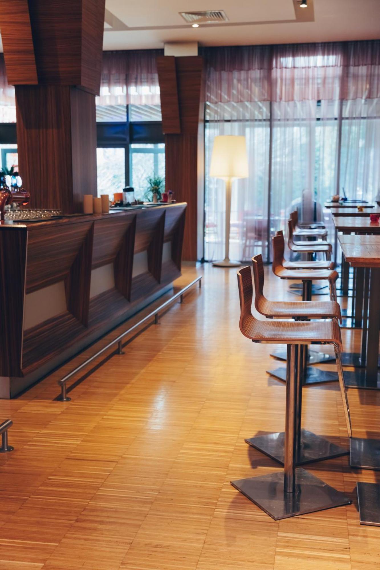 The Gerald'S Hotel Radauti Ngoại thất bức ảnh