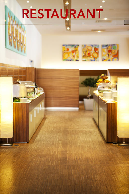 The Gerald'S Hotel Radauti Ngoại thất bức ảnh