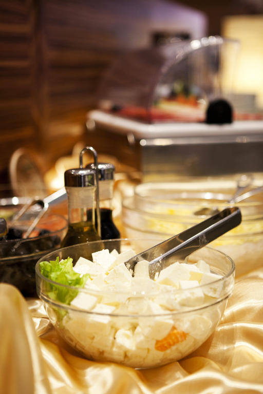 The Gerald'S Hotel Radauti Ngoại thất bức ảnh